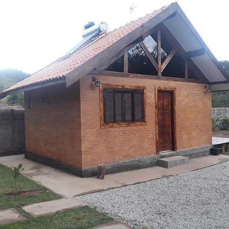 Chale Encanto Do Ceu Sapucai Mirim Bagian luar foto